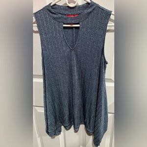 JLO by Jennifer Lopez Sleeveless V-Neck Top Sz L
